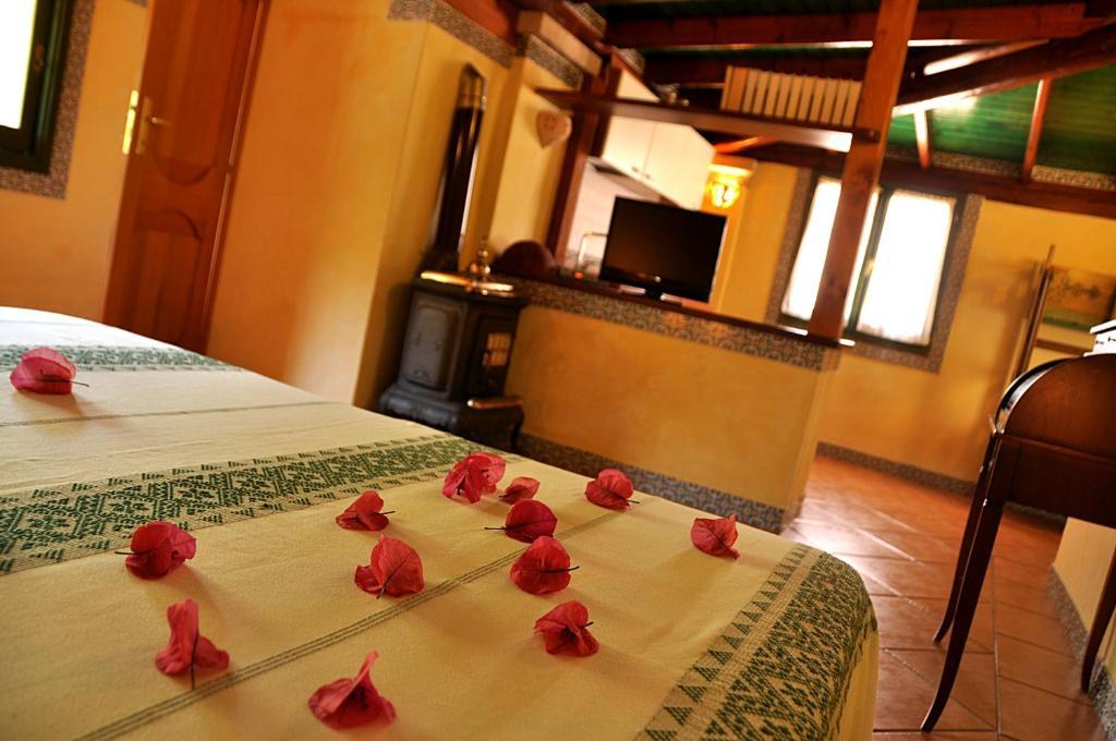 Hotel Fiore Di Maggio Вилласимиус Номер фото