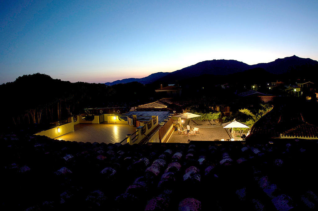Hotel Fiore Di Maggio Вилласимиус Экстерьер фото