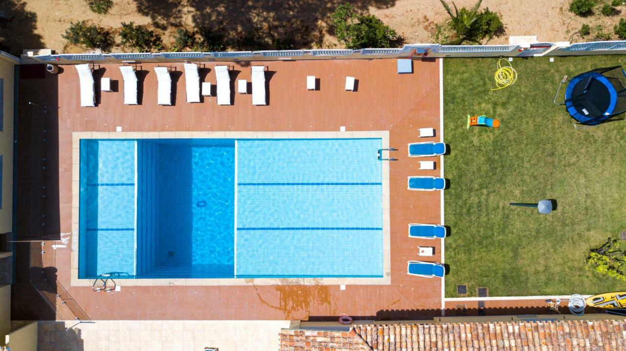 Hotel Fiore Di Maggio Вилласимиус Экстерьер фото
