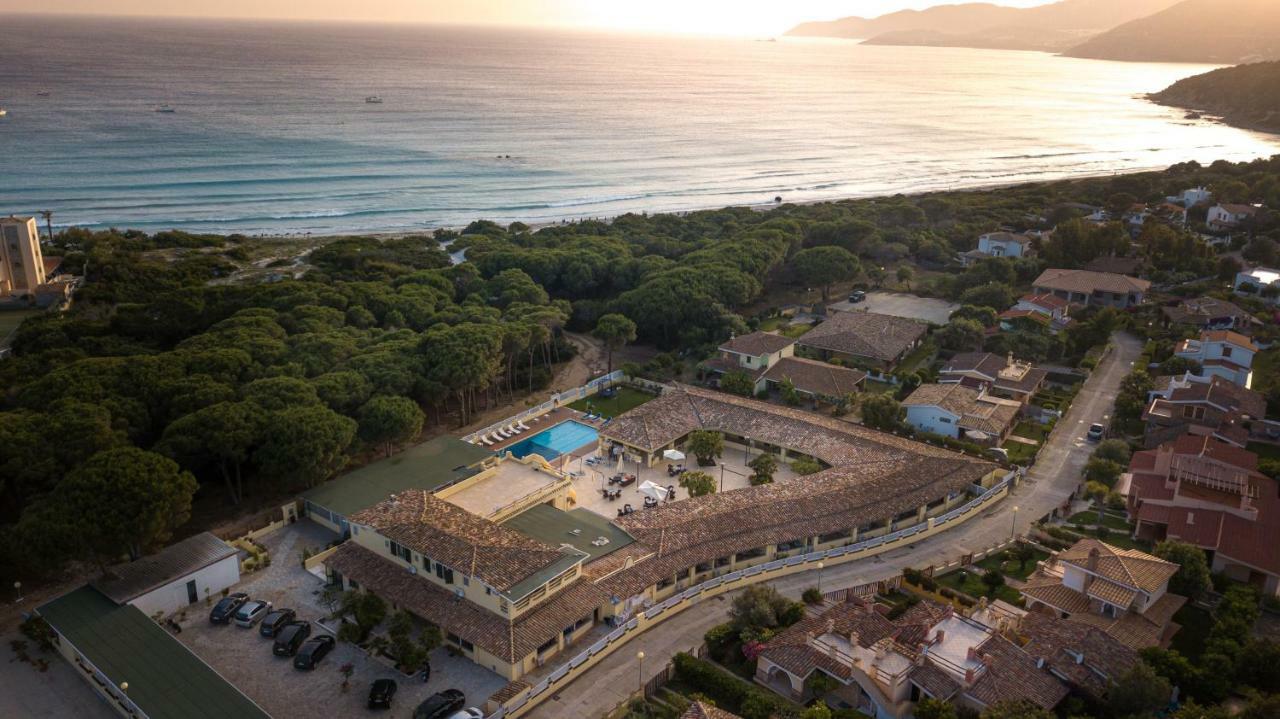 Hotel Fiore Di Maggio Вилласимиус Экстерьер фото